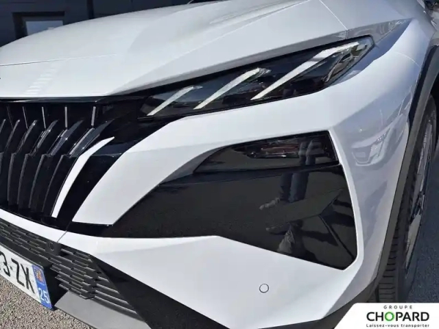 Peugeot 408 hybrid 145 e-dcs6 — photo 10