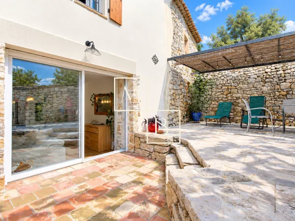 À VENDRE, Argelliers, Maison T4 de 97 m2 habitable avec cour