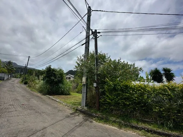 🌿 Terrain 600 m²