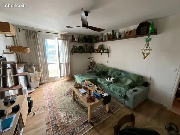 Appartement lumineux de 70 m² avec 3 chambres - Résidence Chazeron