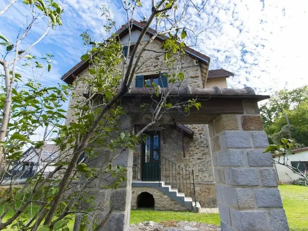 Maison 7 pièces 145 m²