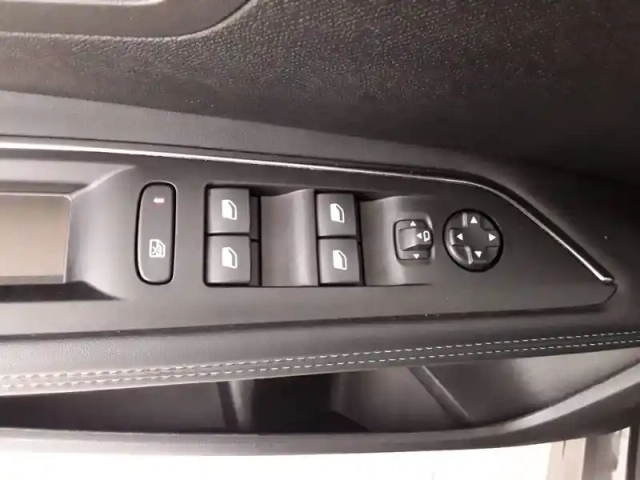 Peugeot 3008 bluehdi 130ch s&amp;s eat8 — photo 46