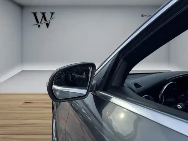 Mercedes Glc 300 4matic suv fascination — photo 12