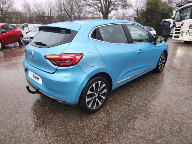 Renault Clio e-tech 140 - 21n — photo 4