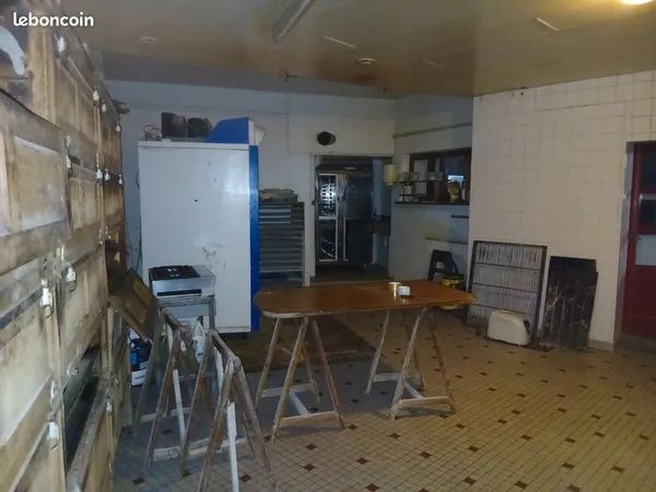 Commerce Vente Sèvremoine  240m² 145000€