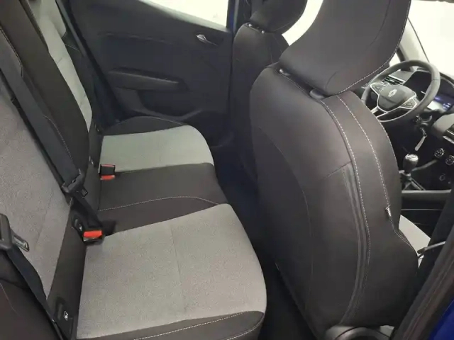 Renault Clio blue dci 100 ch gsr2 — photo 13