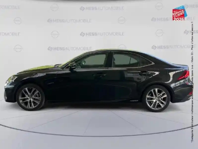 Lexus Is 300h euro6d-t — photo 9