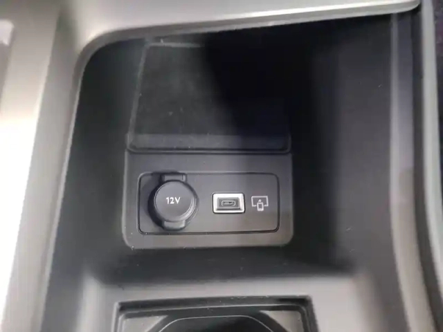 Peugeot 308 hybrid 145 e-dcs6 — photo 20