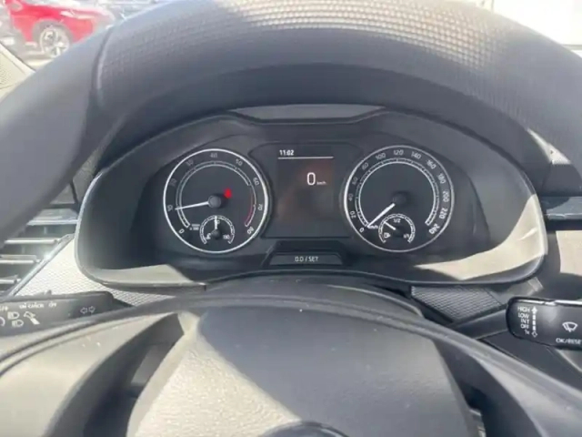 Skoda Kamiq 1.0 tsi 95ch active — photo 13
