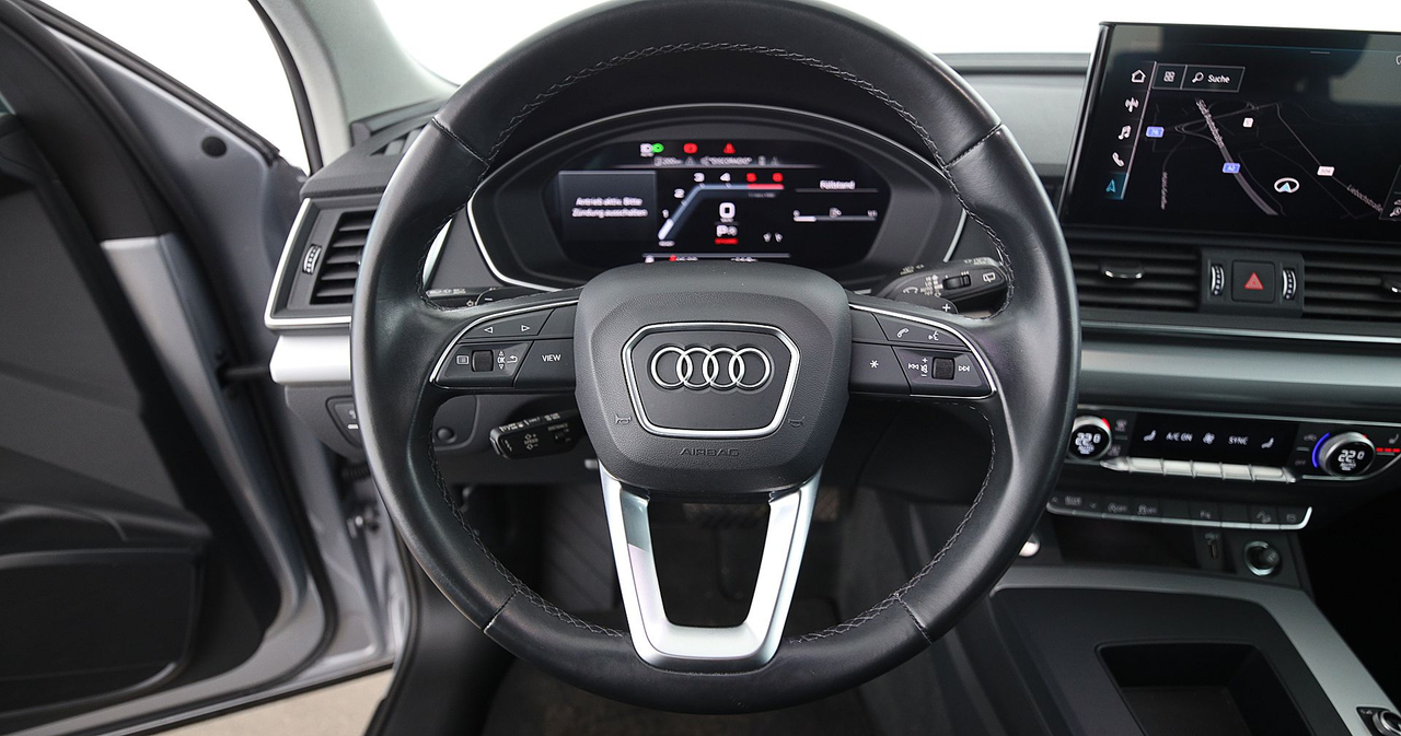 Audi Q5 — photo 28