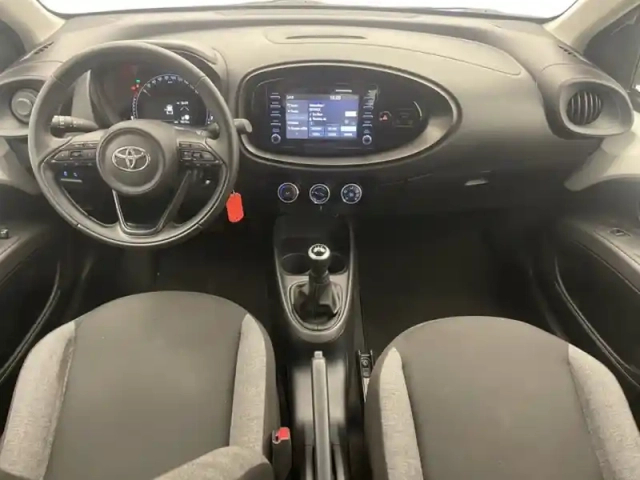 Toyota Aygo 1.0 vvt-i 72 dynamic — photo 11