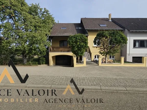 Maison 8 pièces 211 m²