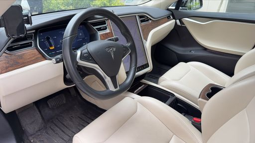 Tesla Model S AWD 100 kWh Dual Motor - Long Range – 2018 – 85187 km – Électrique – Boîte Automatique — photo 37
