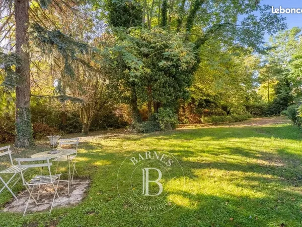 Terrain 300 m² Viroflay