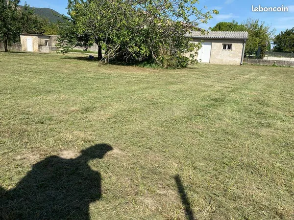 Terrain 800 m2 constructible