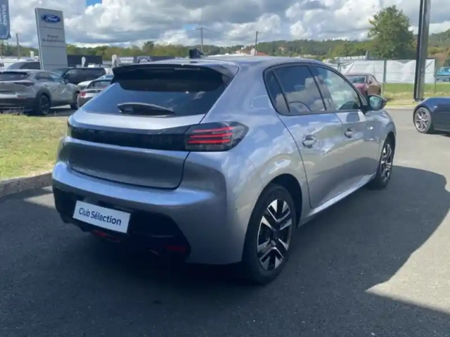 Peugeot 208 1.2 100ch s&amp;s allure — photo 2