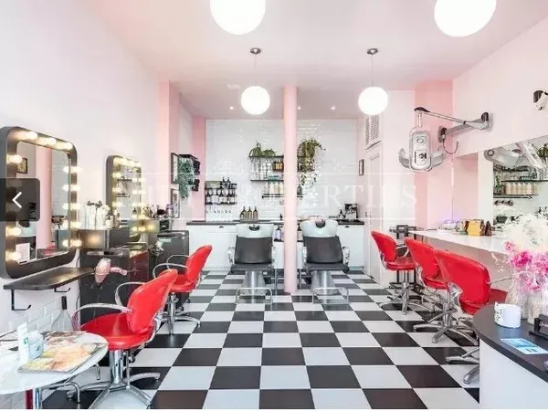 Fonds de Commerce, Salon de Coiffure, Square Trousseau, Paris 12