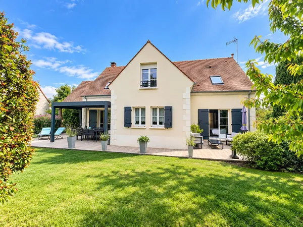 Maison récente 7 pièces à vendre à Chaumont en Vexin, 169 m² sur terrain de 1200 m²