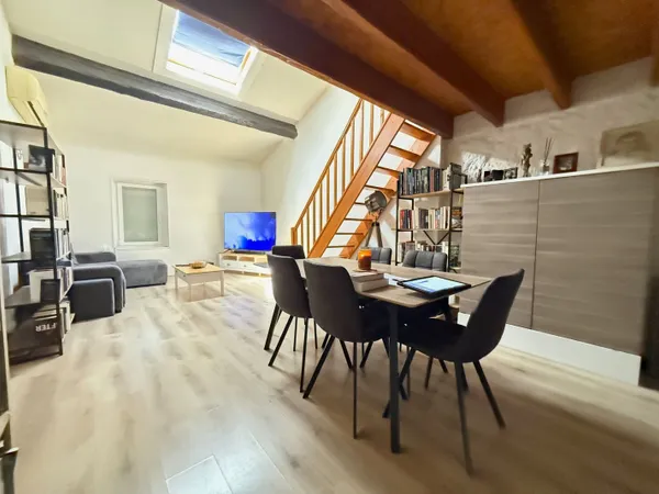 Maison 2 Appartements + grand garage