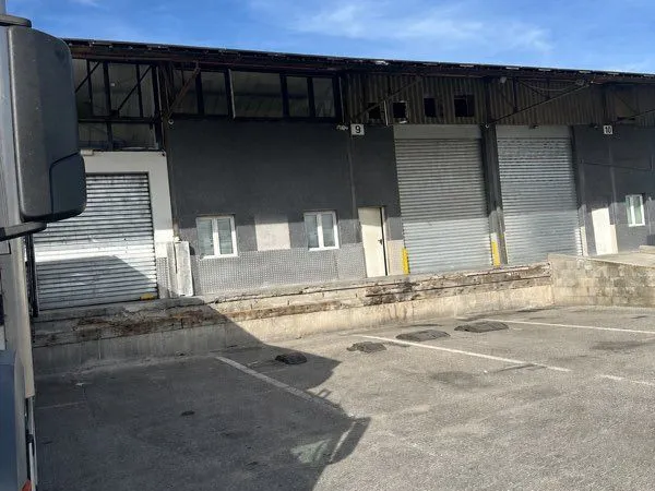 Dépôt de stockage
