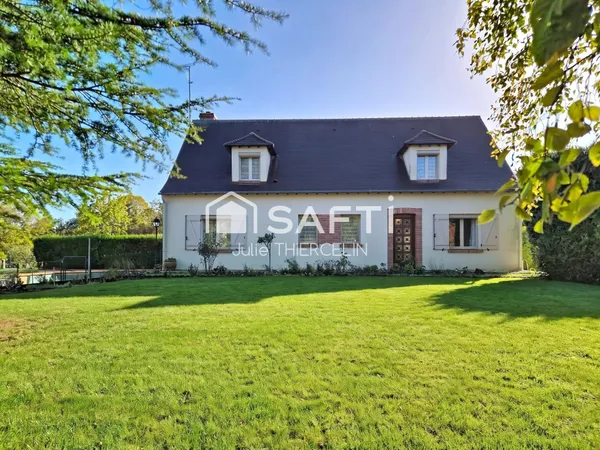 Maison 156 m² sur sous-sol total, terrain 3 497 m²