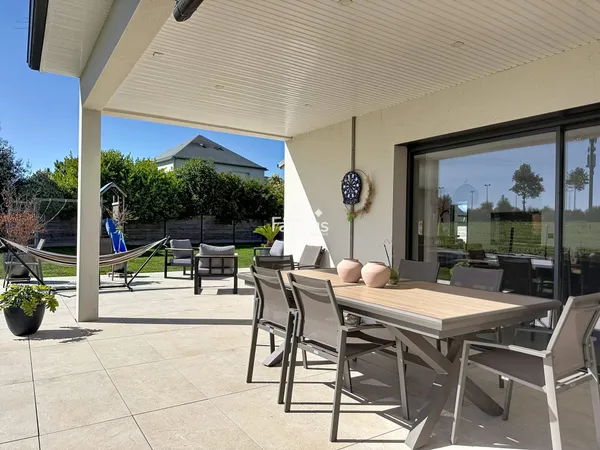 Maison 6 pièces 166 m²