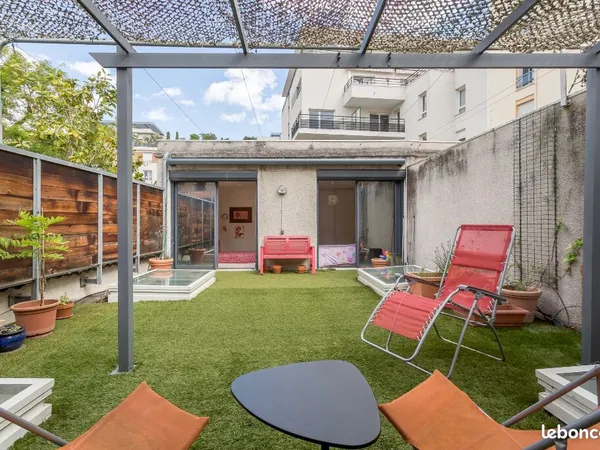 Loft 5 pièces 158 m²