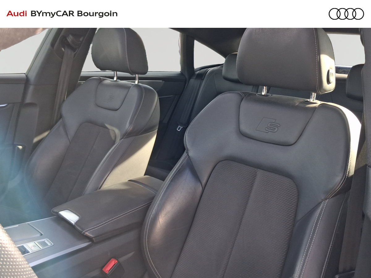 Audi A7 Sportback 45 TFSI 245 S tronic 7 — photo 11