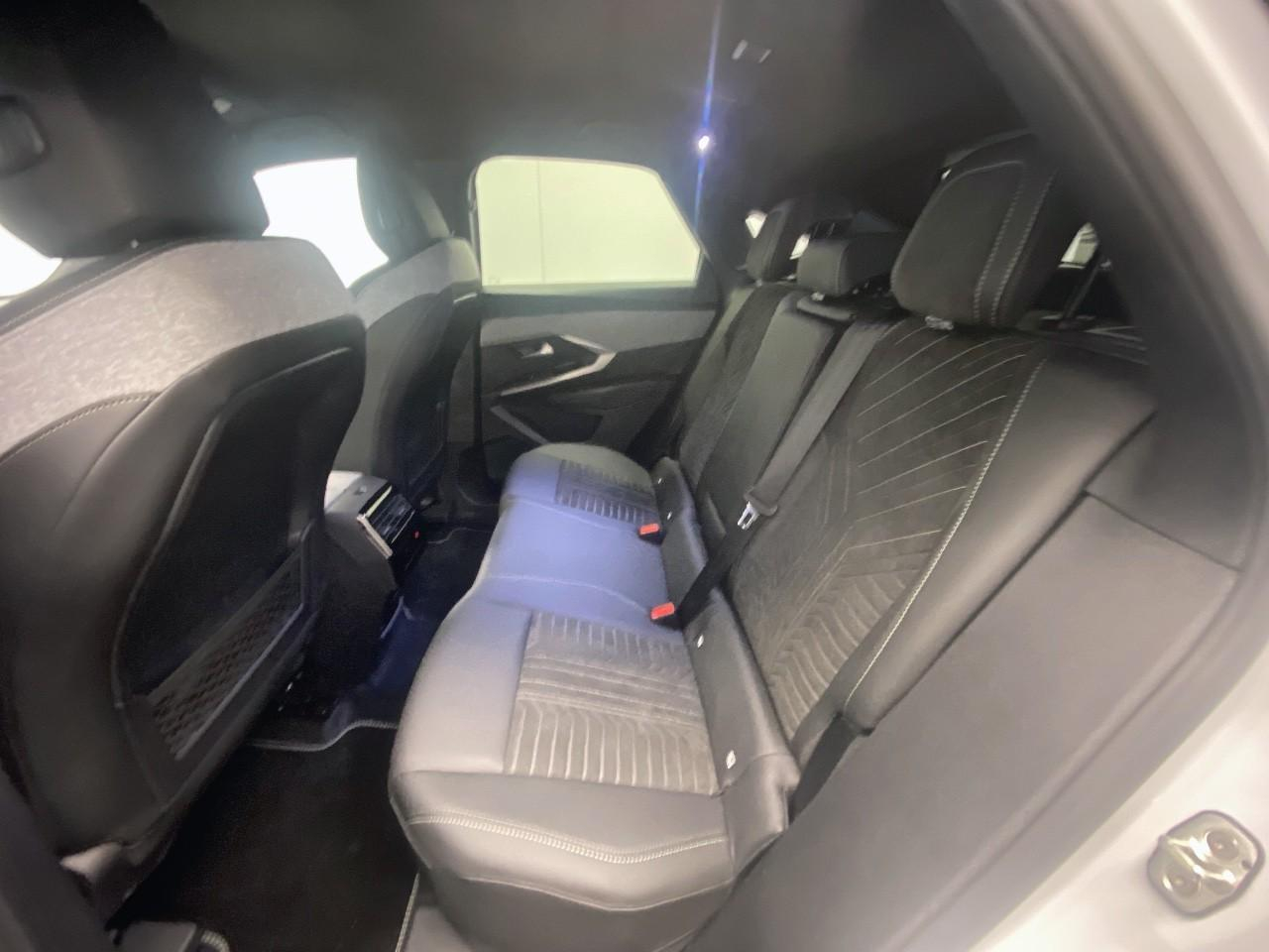 Peugeot 3008 hybrid 145 e-dcs6 gt — photo 10