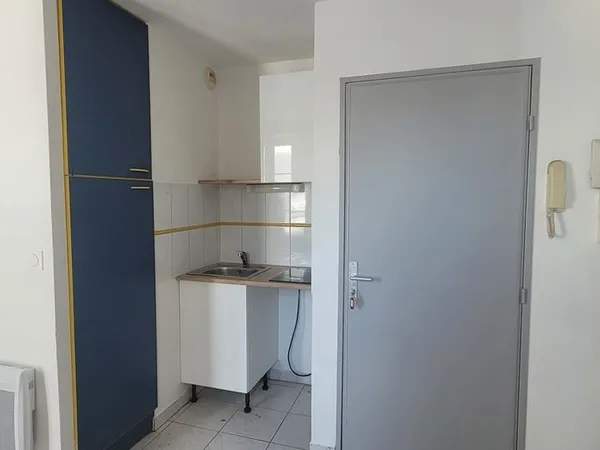 Studio 1 pièce 19 m²