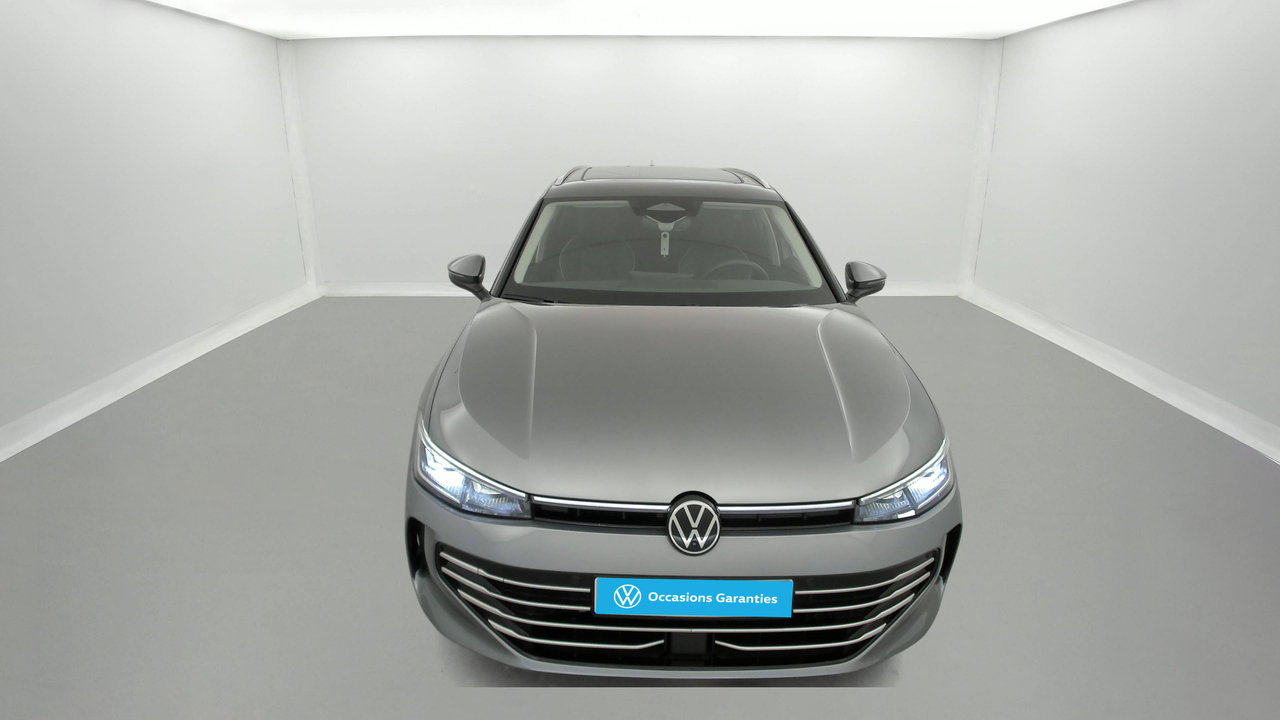 Volkswagen Passat 1.5 eHybrid 204 DSG6 — photo 8