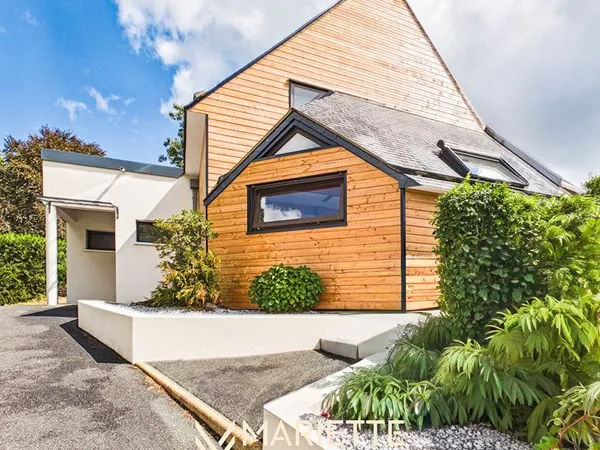 Propriété 7 pièces 142 m²