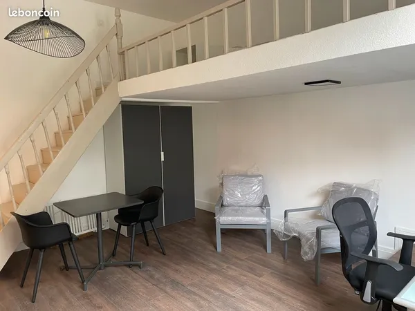 Studio rdc 25m2 avec mezzanine etudiant quartier saint genes