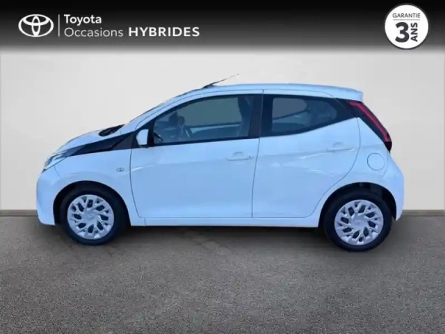 Toyota Aygo 1.0 vvt-i 72ch x-play 5p my20 — photo 3