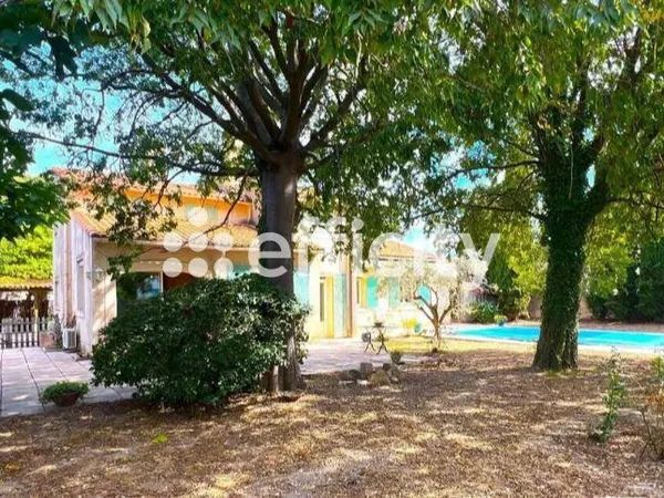 Maison 7 pièces 200 m²