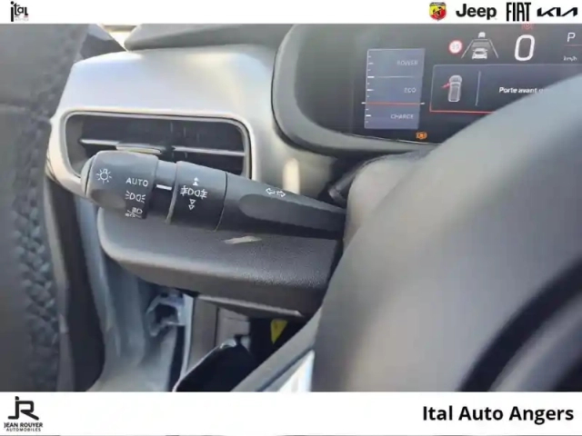 Jeep Avenger 1.2 turbo t3 110ch mhev altitude bvr6 ehybrid — photo 15
