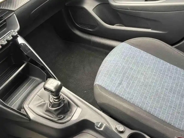 Peugeot 208 affaire 1.5 bluehdi 100 premium 2 places — photo 14