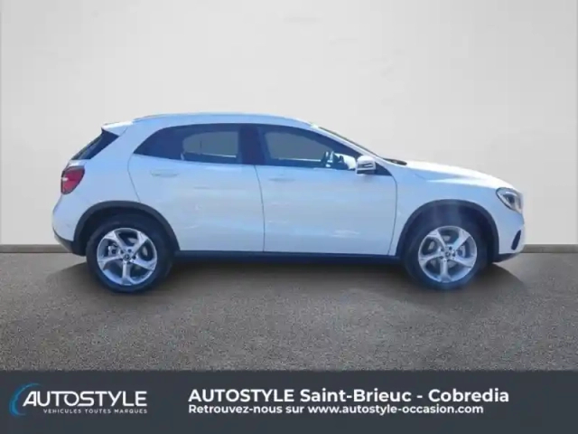 Mercedes Gla 200 d sensation — photo 8