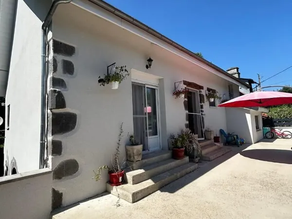 Maison de caractère Freix Anglards 7 pièce(s) 186 m2