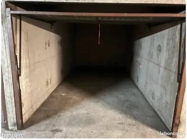 Box fermé garage