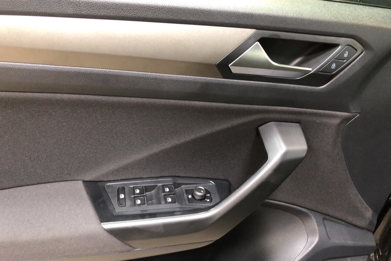Volkswagen T-Roc 1.5 TSI EVO 150 Start/Stop DSG7 — photo 19