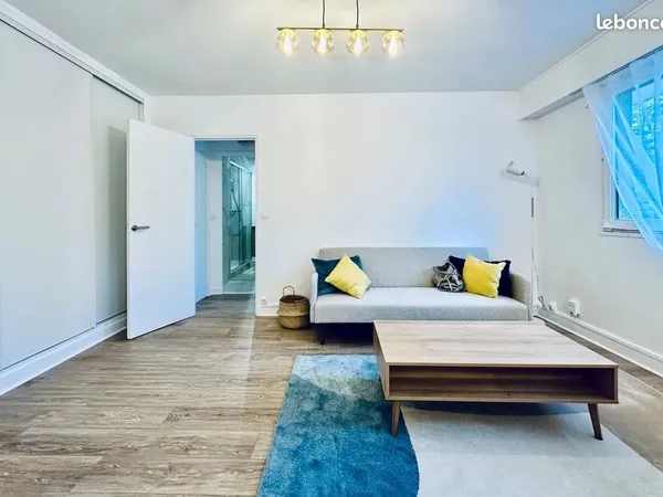 🏠T*2 -✅ :-33.50 m²-📍*STRAS :-BOURG