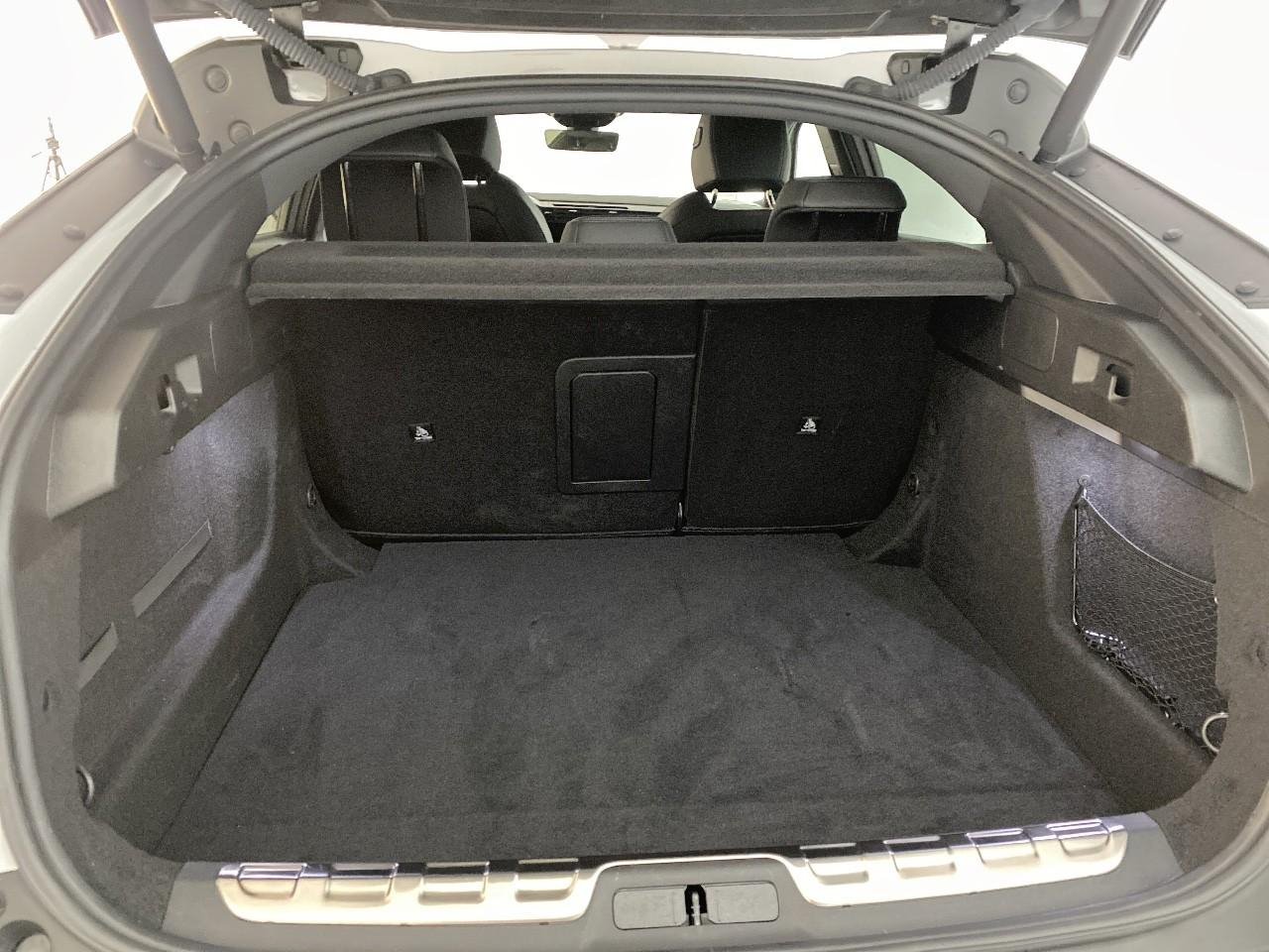 Peugeot 408 hybrid 145 e-dcs6 gt — photo 6