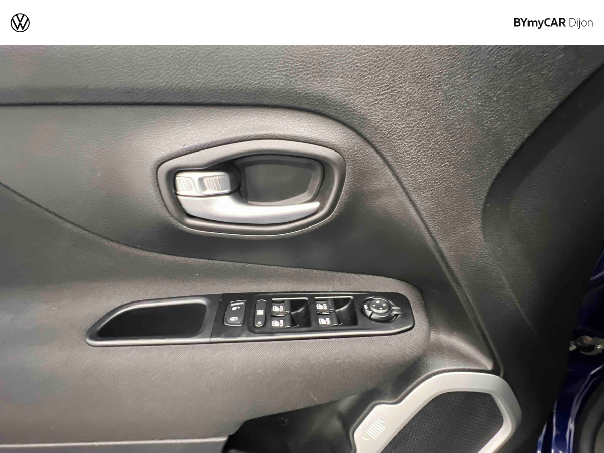 Jeep Renegade 1.6 l MultiJet 120 ch BVM6 — photo 17