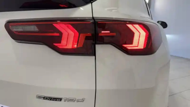 Bmw X2 sdrive 18d 150ch dkg7 — photo 19