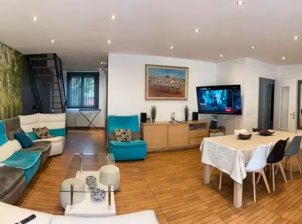 Chambre meublée - colocation - vénissieux - 500 cc