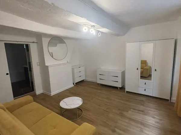 Studio 1 pièce 35 m²