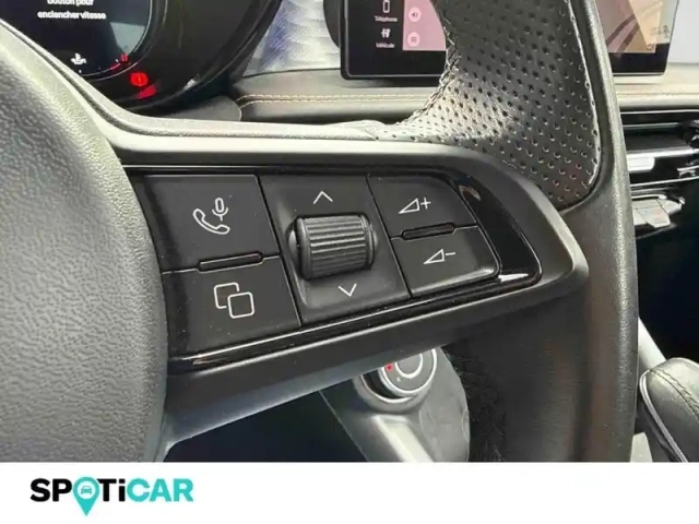 Alfa Romeo Tonale 1.5 hybrid 160ch ti tct — photo 14