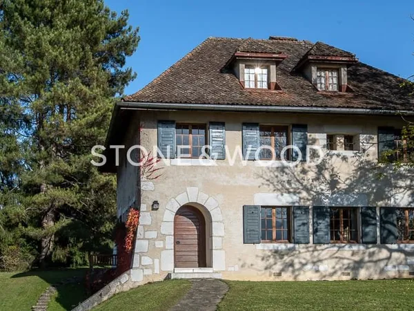 Demeure d'exception au bord du lac d'Annecy