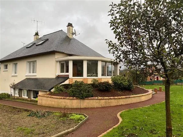 Maison 8 pièces 130 m²